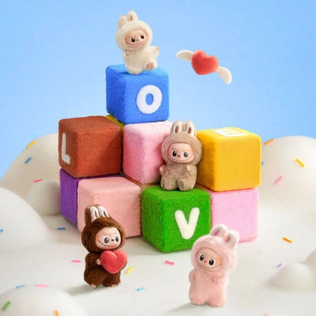 Labubu THE MONSTERS - Pin for Love - BLIND BOX A-M